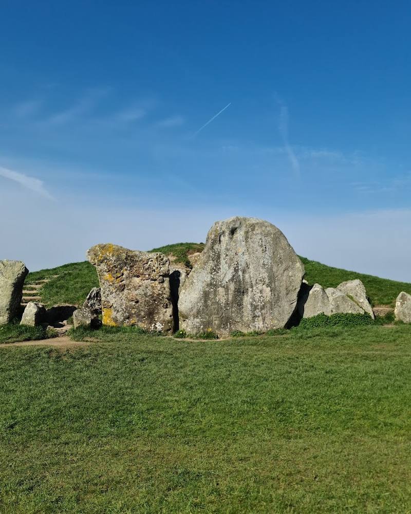 West Kennet Long Barrow — Source image